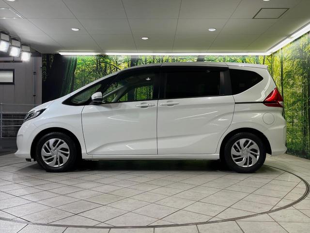 フリード G・ホンダセンシング 純正9型ナビ バックカメラ 後席モニター 両側電動スライドドア 衝突軽減装置 レーダークルーズ 禁煙車 前後ドラレコ スマートキー ETC 車線逸脱警報 オートライト オートエアコン 横滑り防止装置(55枚目)