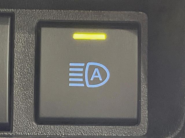 シエンタ ハイブリッドＺ　禁煙車　セーフティセンス　レーダークルーズ　両側電動スライドドア　純正１０．５型ナビ　全周囲カメラ　ＥＴＣ　ＬＥＤヘッドライト　オートマチックハイビーム　オートエアコン　スマートキー　プッシュスタート（37枚目）