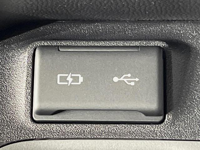 シエンタ ハイブリッドＺ　禁煙車　セーフティセンス　レーダークルーズ　両側電動スライドドア　純正１０．５型ナビ　全周囲カメラ　ＥＴＣ　ＬＥＤヘッドライト　オートマチックハイビーム　オートエアコン　スマートキー　プッシュスタート（40枚目）