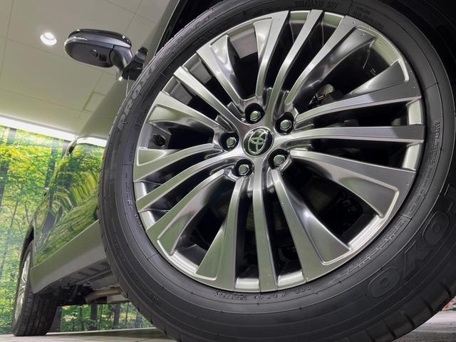 ハリアーハイブリッド Ｚ　純正１２型ナビ　全周囲カメラ　衝突軽減装置　パワーバックドア　デジタルインナーミラー　レーダークルーズ　デュアルオートエアコン　ハーフレザーシート　オートマチックハイビーム　ドラレコ　スマートキー（13枚目）