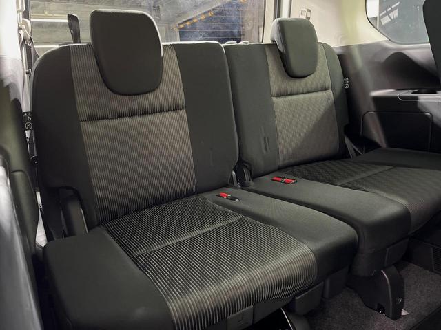 セレナ ハイウェイスターＶ　純正９型ナビ　両側電動スライド　フリップダウン　バックカメラ　衝突軽減装置　プロパイロット　禁煙車　ドラレコ　コーナーセンサー　レーンキープ　スマートキー　ＬＥＤヘッド　オートマチックハイビー（9枚目）