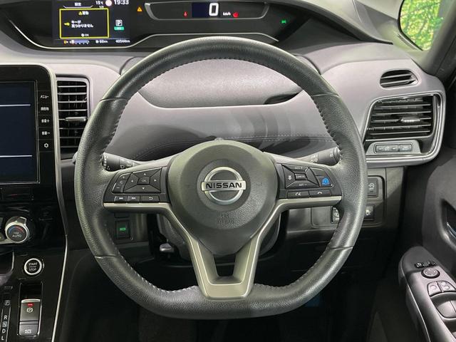 セレナ ハイウェイスターＶ　純正９型ナビ　両側電動スライド　フリップダウン　バックカメラ　衝突軽減装置　プロパイロット　禁煙車　ドラレコ　コーナーセンサー　レーンキープ　スマートキー　ＬＥＤヘッド　オートマチックハイビー（11枚目）