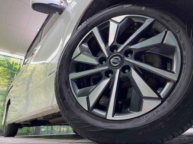 セレナ ハイウェイスターＶ　純正９型ナビ　両側電動スライド　フリップダウン　バックカメラ　衝突軽減装置　プロパイロット　禁煙車　ドラレコ　コーナーセンサー　レーンキープ　スマートキー　ＬＥＤヘッド　オートマチックハイビー（13枚目）