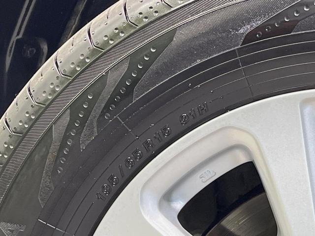 ノア Ｇ　純正９型ナビ　バックカメラ　後席モニター　両側電動スライドドア　衝突軽減装置　禁煙車　シートヒーター　ドラレコ　スマートキー　ＬＥＤヘッドライト　ＥＴＣ　クルーズコントロール　オートマチックハイビーム（66枚目）