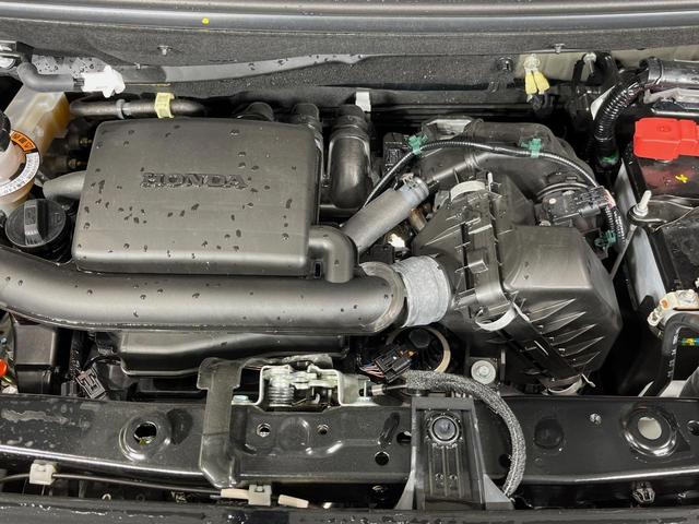 N-BOX ベースグレード 衝突軽減装置 レーダークルーズ 電動スライドドア スマートキー 電動パーキングブレーキ オートホールド LEDヘッド オートエアコン オートライト ヘッドライトレベライザー 禁煙車 プライバシーガラス(18枚目)