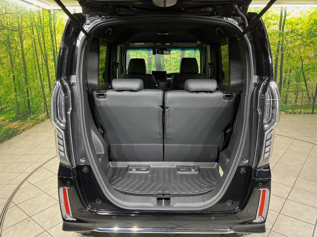 普段のお買い物や通勤、送迎等に十分な荷室スペースを確保しております。セカンドシートを倒すと、大きな荷物の積載も可能です♪