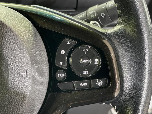 【アダプティブクルーズコントロール】高速道路での長距離走行が楽に！！自動で速度を保つクルーズコントロールが、衝突軽減システムと連携し、前方の車両を感知して車間を保つように速度調節してくれます！！