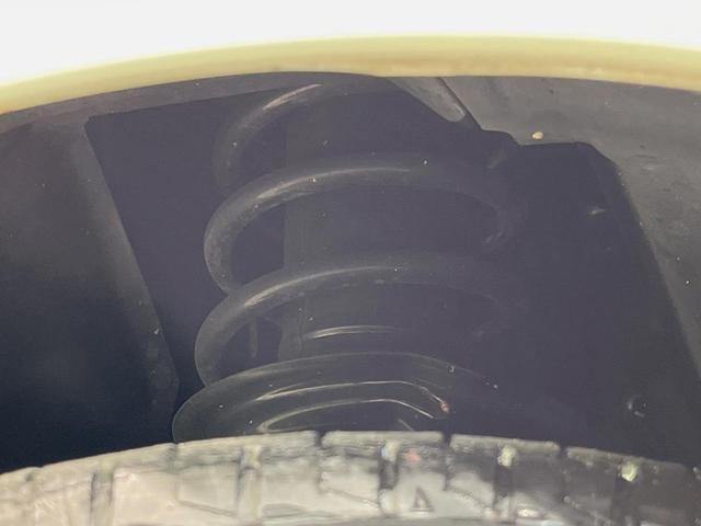 お車を安心してお乗りいただく為には、足回りの定期点検が欠かせません。サービスサポート（有償保証）では無料点検もご提供しており、安心のカーライフをお過ごしいただけるサポート体制が整っています。