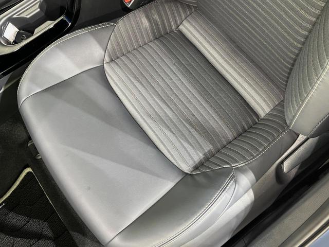 カローラツーリング ハイブリッド ダブルバイビー 純正10型ディスプレイオーディオ バックカメラ 衝突軽減装置 ETC シートヒーター レーダークルーズ 車線逸脱警報 純正17インチアルミ LEDヘッド ステアリングヒーター 電動パーキングブレーキ(48枚目)