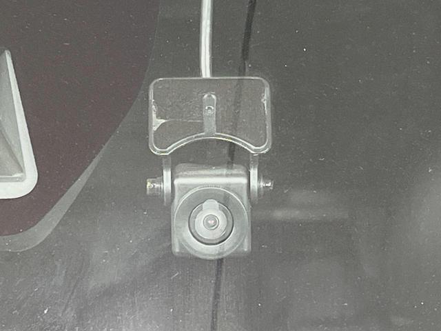 タント カスタムX 8型ナビ バックカメラ 両側電動スライドドア 衝突軽減装置 禁煙車 シートヒーター 前後ドラレコ コーナーセンサー スマートキー LEDヘッドライト オートハイビーム 車線逸脱警報 オートライト(7枚目)