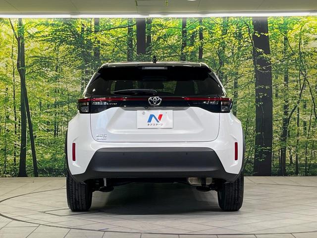 ヤリスクロス G メーカー8型ナビ バックカメラ 衝突軽減装置 レーダークルーズ 禁煙車 2トーンカラー ドラレコ コーナーセンサー スマートキー ETC オートマチックハイビーム 車線逸脱警報 オートライト フルセグ(15枚目)