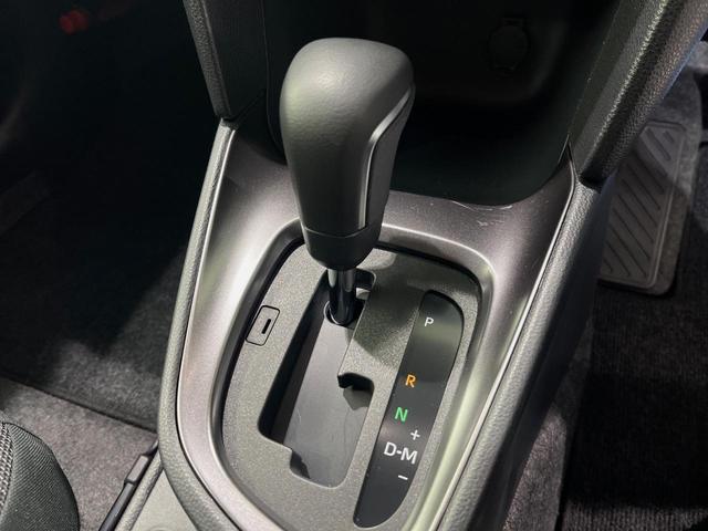 ヤリスクロス G メーカー8型ナビ バックカメラ 衝突軽減装置 レーダークルーズ 禁煙車 2トーンカラー ドラレコ コーナーセンサー スマートキー ETC オートマチックハイビーム 車線逸脱警報 オートライト フルセグ(21枚目)