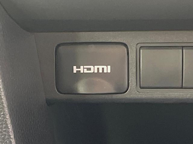 ヤリスクロス G メーカー8型ナビ バックカメラ 衝突軽減装置 レーダークルーズ 禁煙車 2トーンカラー ドラレコ コーナーセンサー スマートキー ETC オートマチックハイビーム 車線逸脱警報 オートライト フルセグ(32枚目)