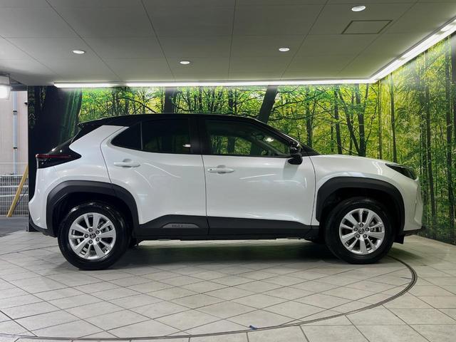 ヤリスクロス G メーカー8型ナビ バックカメラ 衝突軽減装置 レーダークルーズ 禁煙車 2トーンカラー ドラレコ コーナーセンサー スマートキー ETC オートマチックハイビーム 車線逸脱警報 オートライト フルセグ(50枚目)