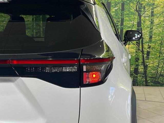 ヤリスクロス G メーカー8型ナビ バックカメラ 衝突軽減装置 レーダークルーズ 禁煙車 2トーンカラー ドラレコ コーナーセンサー スマートキー ETC オートマチックハイビーム 車線逸脱警報 オートライト フルセグ(51枚目)