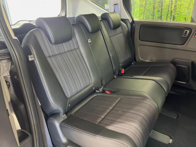 フリード+ハイブリッド ハイブリッドEX メーカー純正ナビ バックカメラ 衝突軽減装置 レーダークルーズ 両側電動スライドドア ハーフレザーシート LEDヘッド 前席シートヒーター ETC スマートキー ステアリングスイッチ オートエアコン(9枚目)