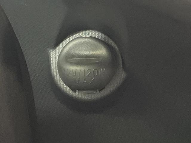 アクア L SDナビ 禁煙車 ドラレコ ETC オートエアコン Bluetooth CD/DVD再生 パワーウィンドウ バニティミラー キーレス 電動格納ミラー ドアバイザー 横滑り防止装置 プライバシーガラス(25枚目)