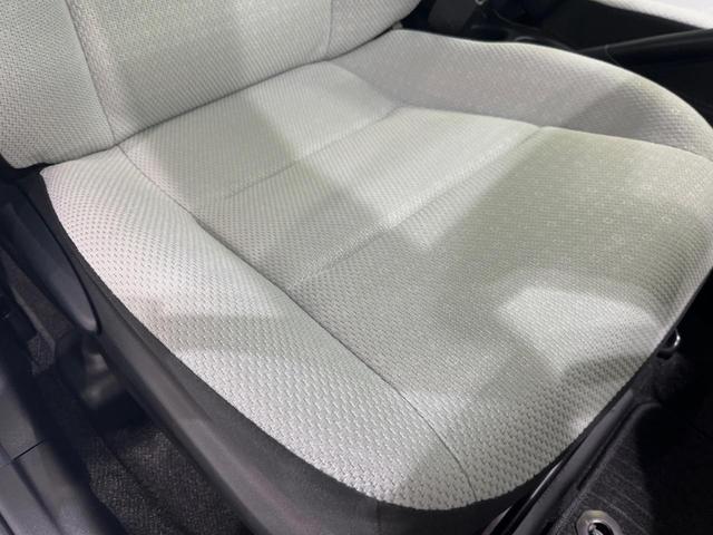 アクア L SDナビ 禁煙車 ドラレコ ETC オートエアコン Bluetooth CD/DVD再生 パワーウィンドウ バニティミラー キーレス 電動格納ミラー ドアバイザー 横滑り防止装置 プライバシーガラス(39枚目)