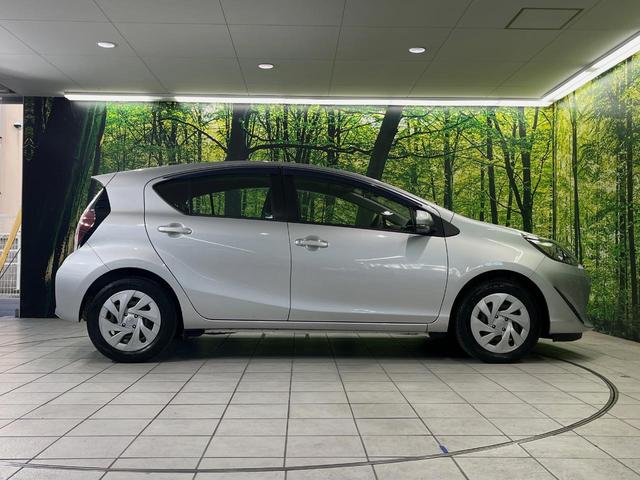 アクア L SDナビ 禁煙車 ドラレコ ETC オートエアコン Bluetooth CD/DVD再生 パワーウィンドウ バニティミラー キーレス 電動格納ミラー ドアバイザー 横滑り防止装置 プライバシーガラス(43枚目)