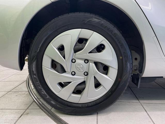 アクア L SDナビ 禁煙車 ドラレコ ETC オートエアコン Bluetooth CD/DVD再生 パワーウィンドウ バニティミラー キーレス 電動格納ミラー ドアバイザー 横滑り防止装置 プライバシーガラス(47枚目)