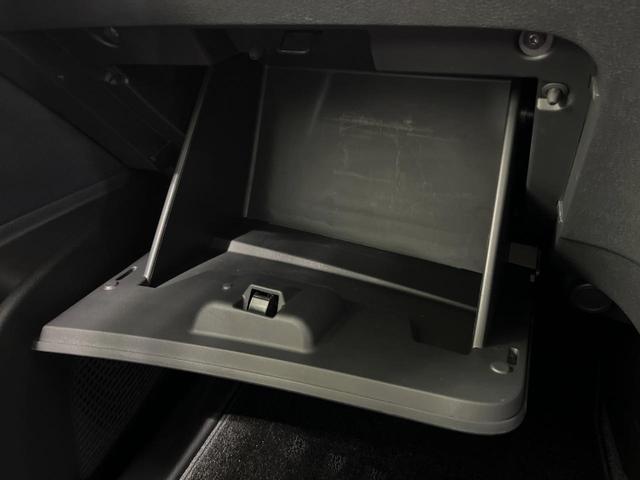 セレナ ハイウェイスターV メーカー12.3型ナビ 全周囲カメラ 両側電動スライドドア 後席モニター 衝突軽減装置 プロパイロット 禁煙車 ハーフレザーシート 前後ドラレコ コーナーセンサー スマートキー LEDヘッドライト(42枚目)