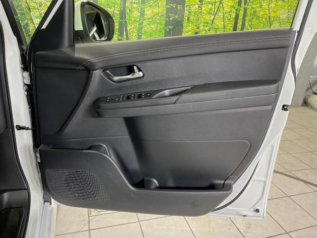 セレナ ハイウェイスターV メーカー12.3型ナビ 全周囲カメラ 両側電動スライドドア 後席モニター 衝突軽減装置 プロパイロット 禁煙車 ハーフレザーシート 前後ドラレコ コーナーセンサー スマートキー LEDヘッドライト(47枚目)