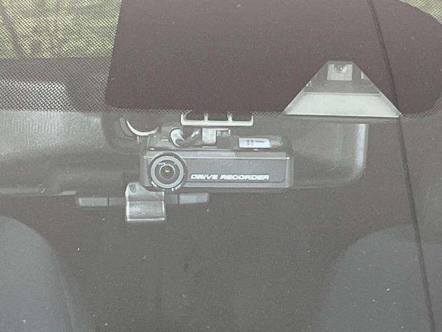 ノート e-パワー X 純正ナビ 全周囲カメラ 衝突軽減装置 禁煙車 ドラレコ コーナーセンサー スマートキー ETC デジタルインナーミラー 車線逸脱警報 オートライト オートエアコン Bluetooth CD/DVD再生(6枚目)