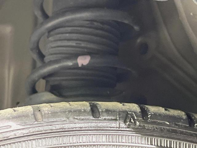 お車を安心してお乗りいただく為には、足回りの定期点検が欠かせません。サービスサポート（有償保証）では無料点検もご提供しており、安心のカーライフをお過ごしいただけるサポート体制が整っています。