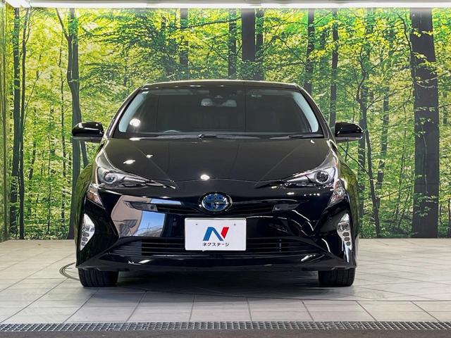プリウス Aプレミアム ツーリングセレクション 純正9型ナビ バックカメラ 衝突軽減装置 100V電源 レーダークルーズ 禁煙車 革シート パワーシート シートヒーター ドラレコ コーナーセンサー スマートキー ブラインドスポットモニター ETC(14枚目)
