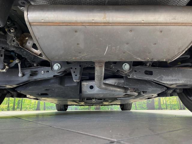 プリウス Aプレミアム ツーリングセレクション 純正9型ナビ バックカメラ 衝突軽減装置 100V電源 レーダークルーズ 禁煙車 革シート パワーシート シートヒーター ドラレコ コーナーセンサー スマートキー ブラインドスポットモニター ETC(19枚目)