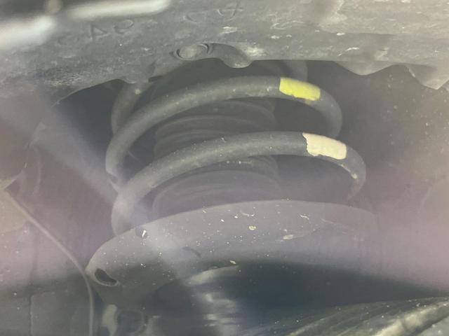 プリウス Aプレミアム ツーリングセレクション 純正9型ナビ バックカメラ 衝突軽減装置 100V電源 レーダークルーズ 禁煙車 革シート パワーシート シートヒーター ドラレコ コーナーセンサー スマートキー ブラインドスポットモニター ETC(20枚目)