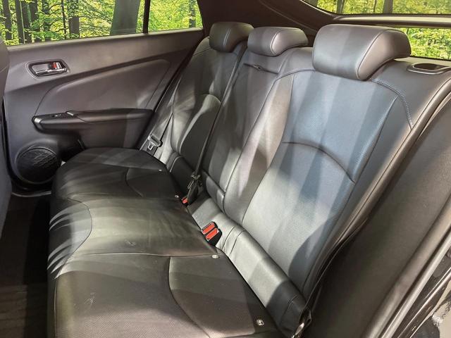 プリウス Aプレミアム ツーリングセレクション 純正9型ナビ バックカメラ 衝突軽減装置 100V電源 レーダークルーズ 禁煙車 革シート パワーシート シートヒーター ドラレコ コーナーセンサー スマートキー ブラインドスポットモニター ETC(47枚目)