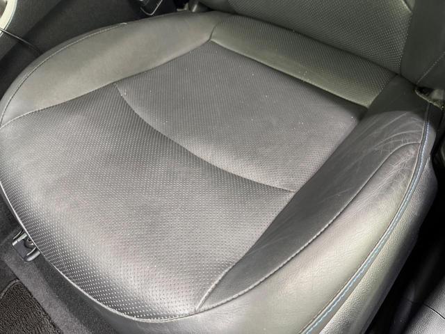 プリウス Aプレミアム ツーリングセレクション 純正9型ナビ バックカメラ 衝突軽減装置 100V電源 レーダークルーズ 禁煙車 革シート パワーシート シートヒーター ドラレコ コーナーセンサー スマートキー ブラインドスポットモニター ETC(49枚目)