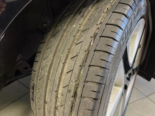 プリウス Aプレミアム ツーリングセレクション 純正9型ナビ バックカメラ 衝突軽減装置 100V電源 レーダークルーズ 禁煙車 革シート パワーシート シートヒーター ドラレコ コーナーセンサー スマートキー ブラインドスポットモニター ETC(62枚目)