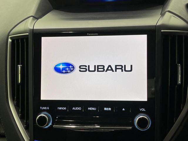 【純正８インチナビ】人気の純正ナビを装備。オーディオ機能も充実しており、Ｂｌｕｅｔｏｏｔｈ接続すればお持ちのスマホやＭＰ３プレイヤーの音楽を再生可能！毎日の運転がさらに楽しくなります！！