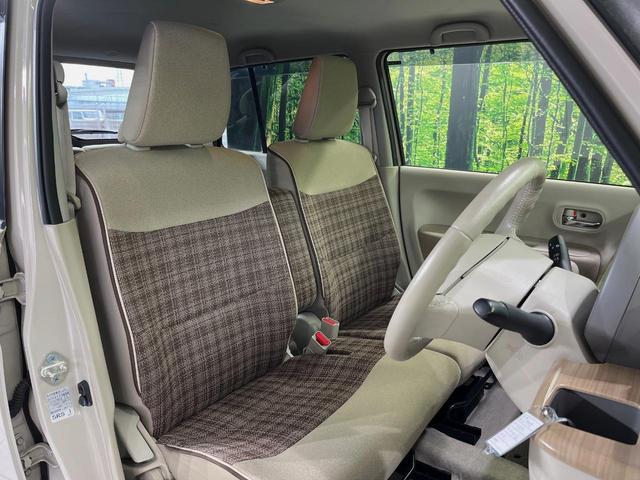 アルトラパン X HDDナビ 衝突軽減装置 禁煙車 シートヒーター スマートキー HIDヘッドライト オートライト オートエアコン 純正14インチアルミホイル Bluetooth CD/DVD再生 革巻きステアリング(8枚目)