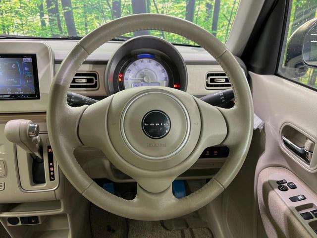 アルトラパン X HDDナビ 衝突軽減装置 禁煙車 シートヒーター スマートキー HIDヘッドライト オートライト オートエアコン 純正14インチアルミホイル Bluetooth CD/DVD再生 革巻きステアリング(11枚目)