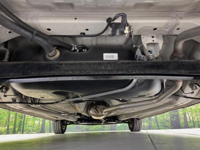 アルトラパン X HDDナビ 衝突軽減装置 禁煙車 シートヒーター スマートキー HIDヘッドライト オートライト オートエアコン 純正14インチアルミホイル Bluetooth CD/DVD再生 革巻きステアリング(19枚目)