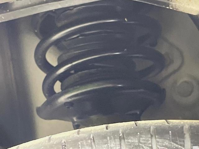 アルトラパン X HDDナビ 衝突軽減装置 禁煙車 シートヒーター スマートキー HIDヘッドライト オートライト オートエアコン 純正14インチアルミホイル Bluetooth CD/DVD再生 革巻きステアリング(20枚目)