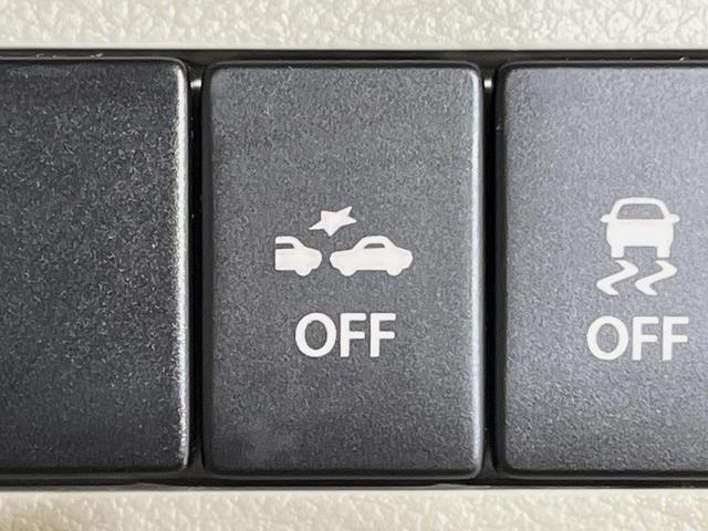 アルトラパン X HDDナビ 衝突軽減装置 禁煙車 シートヒーター スマートキー HIDヘッドライト オートライト オートエアコン 純正14インチアルミホイル Bluetooth CD/DVD再生 革巻きステアリング(23枚目)