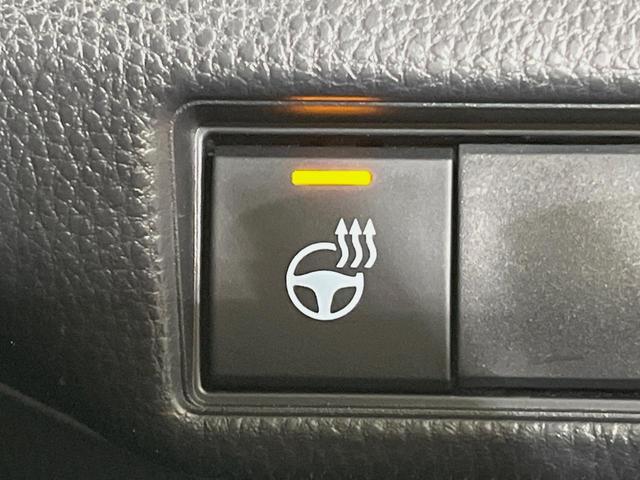 プリウス Z 12型ディスプレイオーディオ 全周囲カメラ 衝突軽減装置 デジタルインナーミラー パワーバックドア レーダークルーズ シートヒーター ステアリングヒーター パーキングアシスト 電動パーキング 禁煙車(30枚目)