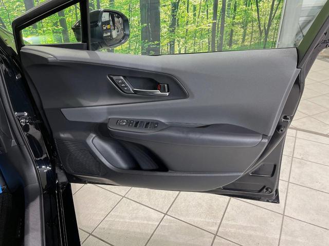 プリウス Z 12型ディスプレイオーディオ 全周囲カメラ 衝突軽減装置 デジタルインナーミラー パワーバックドア レーダークルーズ シートヒーター ステアリングヒーター パーキングアシスト 電動パーキング 禁煙車(53枚目)