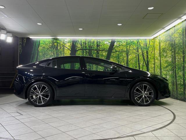 プリウス Z 12型ディスプレイオーディオ 全周囲カメラ 衝突軽減装置 デジタルインナーミラー パワーバックドア レーダークルーズ シートヒーター ステアリングヒーター パーキングアシスト 電動パーキング 禁煙車(56枚目)