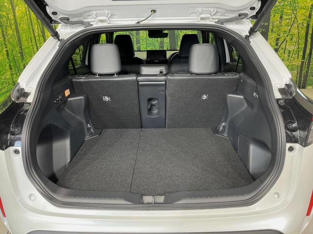 ヤリスクロス ハイブリッドZ 純正8型ディスプレイオーディオ バックカメラ 衝突軽減装置 レーダークルーズ 100V電源 パワーバックドア LEDヘッド ドラレコ ETC 電動パーキングブレーキ ステアリングヒーター 禁煙車(10枚目)