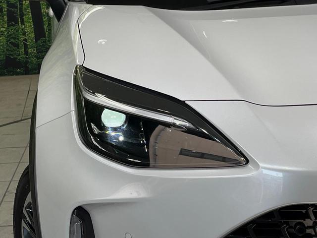 ヤリスクロス ハイブリッドZ 純正8型ディスプレイオーディオ バックカメラ 衝突軽減装置 レーダークルーズ 100V電源 パワーバックドア LEDヘッド ドラレコ ETC 電動パーキングブレーキ ステアリングヒーター 禁煙車(12枚目)