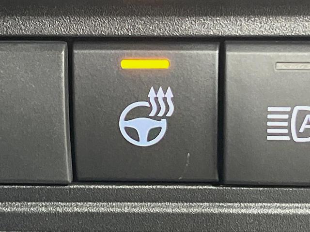 ヤリスクロス ハイブリッドZ 純正8型ディスプレイオーディオ バックカメラ 衝突軽減装置 レーダークルーズ 100V電源 パワーバックドア LEDヘッド ドラレコ ETC 電動パーキングブレーキ ステアリングヒーター 禁煙車(32枚目)