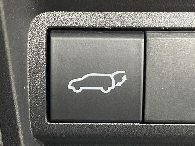 ヤリスクロス ハイブリッドZ 純正8型ディスプレイオーディオ バックカメラ 衝突軽減装置 レーダークルーズ 100V電源 パワーバックドア LEDヘッド ドラレコ ETC 電動パーキングブレーキ ステアリングヒーター 禁煙車(34枚目)