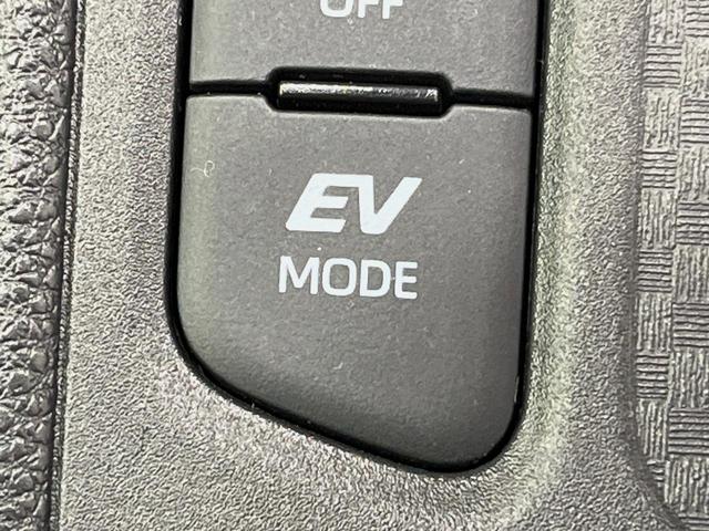 ヤリスクロス ハイブリッドZ 純正8型ディスプレイオーディオ バックカメラ 衝突軽減装置 レーダークルーズ 100V電源 パワーバックドア LEDヘッド ドラレコ ETC 電動パーキングブレーキ ステアリングヒーター 禁煙車(39枚目)