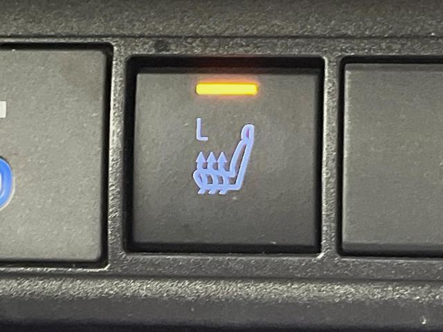 ヤリスクロス ハイブリッドZ 純正8型ディスプレイオーディオ バックカメラ 衝突軽減装置 レーダークルーズ 100V電源 パワーバックドア LEDヘッド ドラレコ ETC 電動パーキングブレーキ ステアリングヒーター 禁煙車(41枚目)