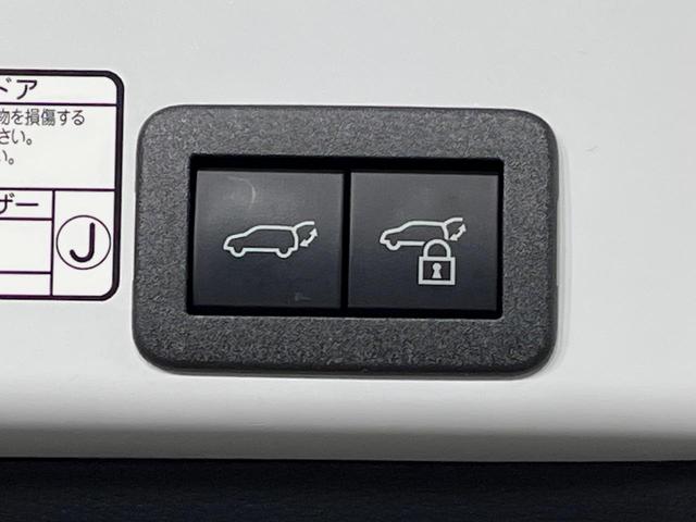 ヤリスクロス ハイブリッドZ 純正8型ディスプレイオーディオ バックカメラ 衝突軽減装置 レーダークルーズ 100V電源 パワーバックドア LEDヘッド ドラレコ ETC 電動パーキングブレーキ ステアリングヒーター 禁煙車(44枚目)